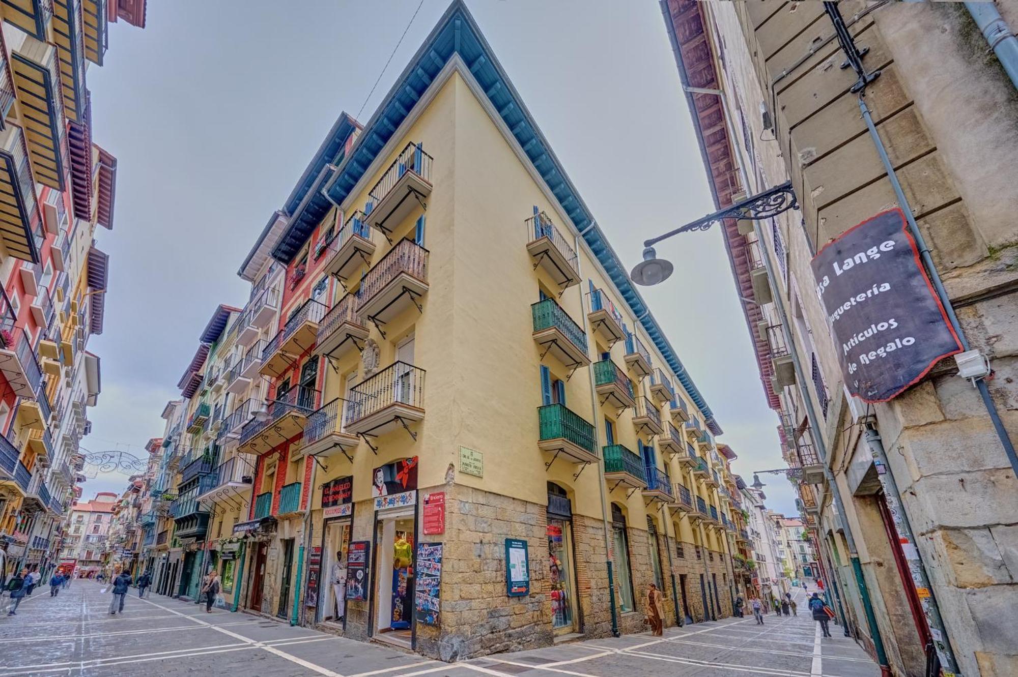 Bajada De Javier Apartman Pamplona Kültér fotó